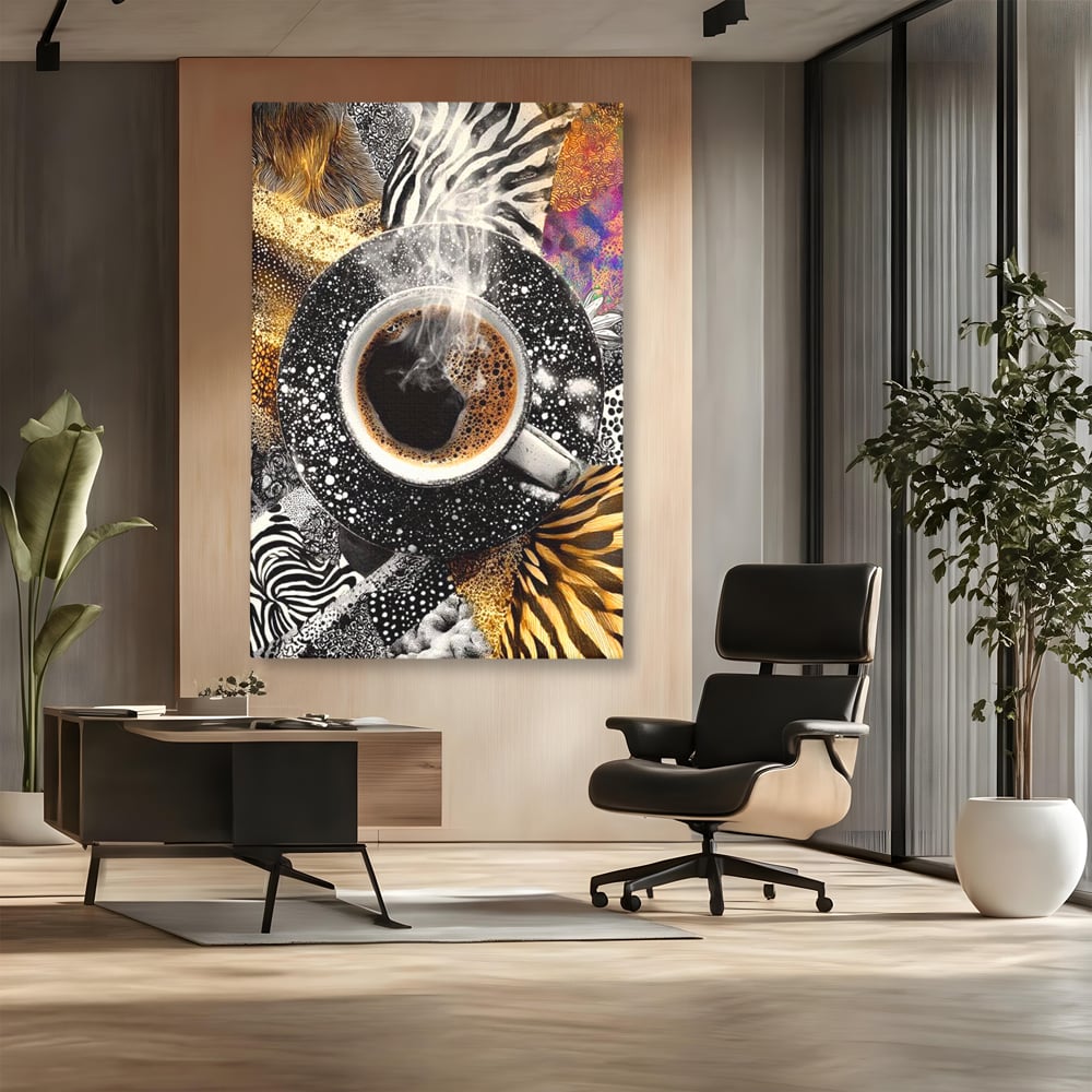 Tablou canvas cu tablou canvas cu ceasca de cafea si imprimeuri animale, fara rama, pe sasiu de lemn, pe perete intr-un birou